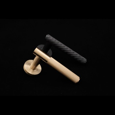 Pull handle